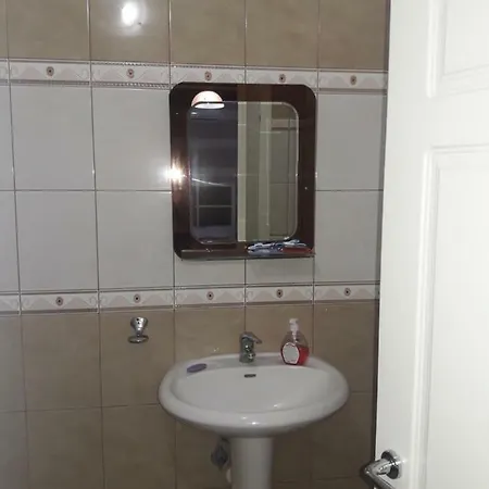 Vila Mustakas
